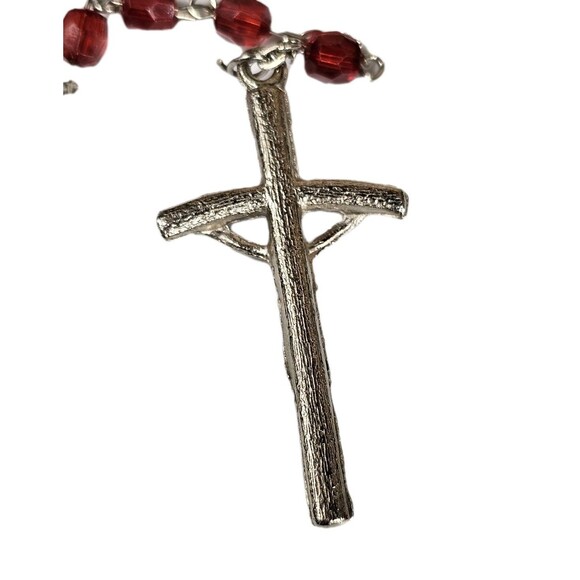 VTG Red Crystal Rosary Silver Tone Crucifix Sacred Heart Jesus Center Necklace - Picture 5 of 8